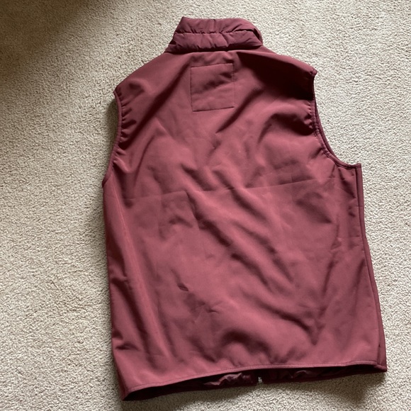 Mens X-Large Red Hollister Vest - Picture 2 of 4